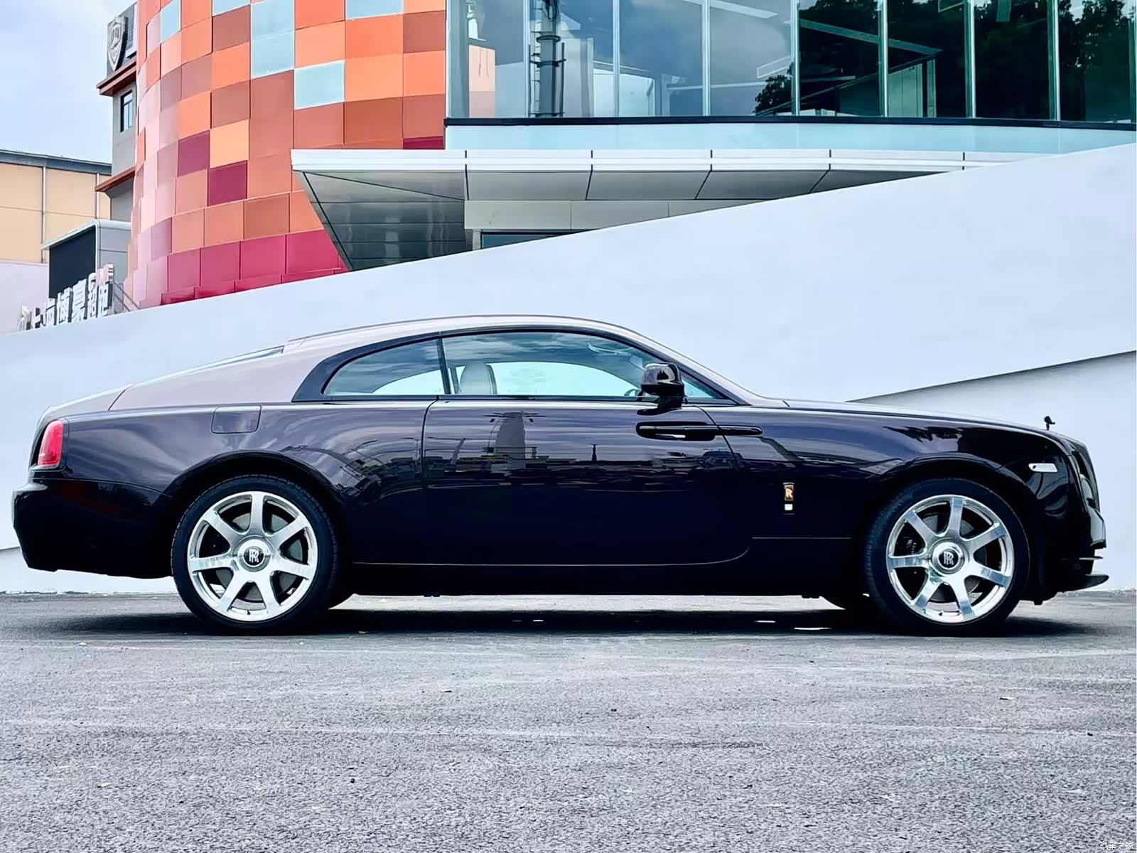 Rolls-Royce Wraith, 2015 10