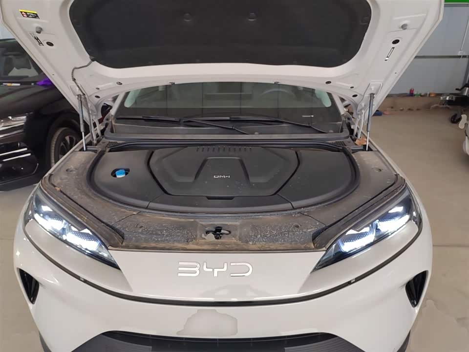 BYD Sea Lion 07 DM-i