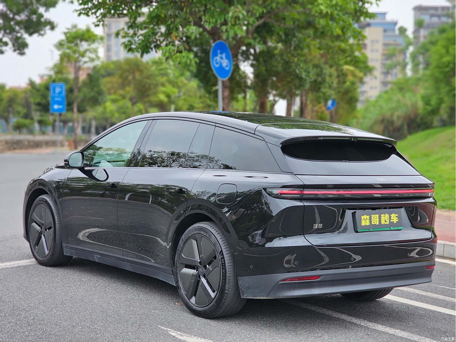 Li Auto i6, 2025 4