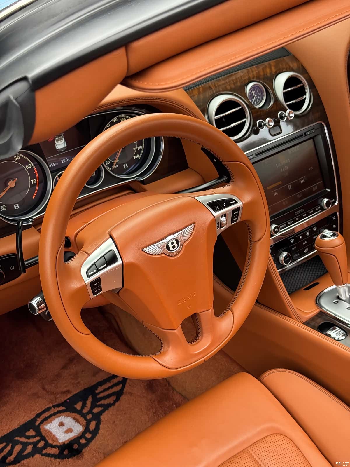 Bentley Continental GT, 2014 23