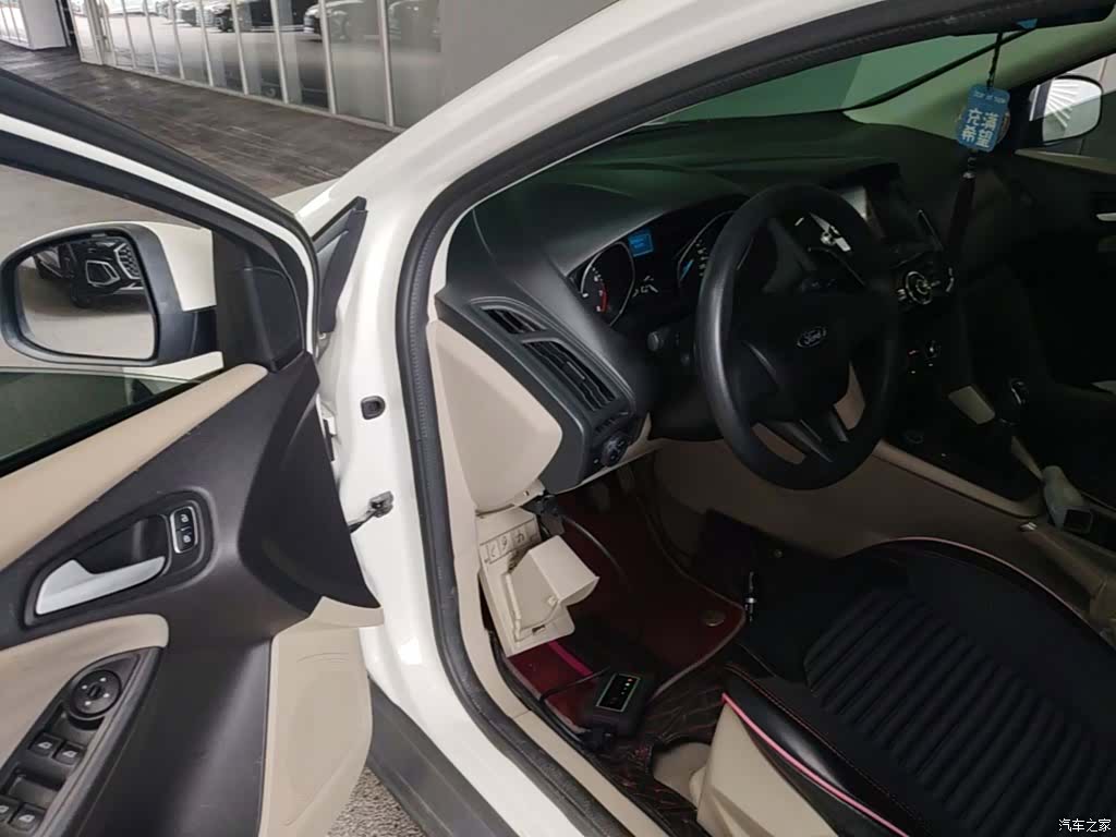 Ford Focus, 2017 23