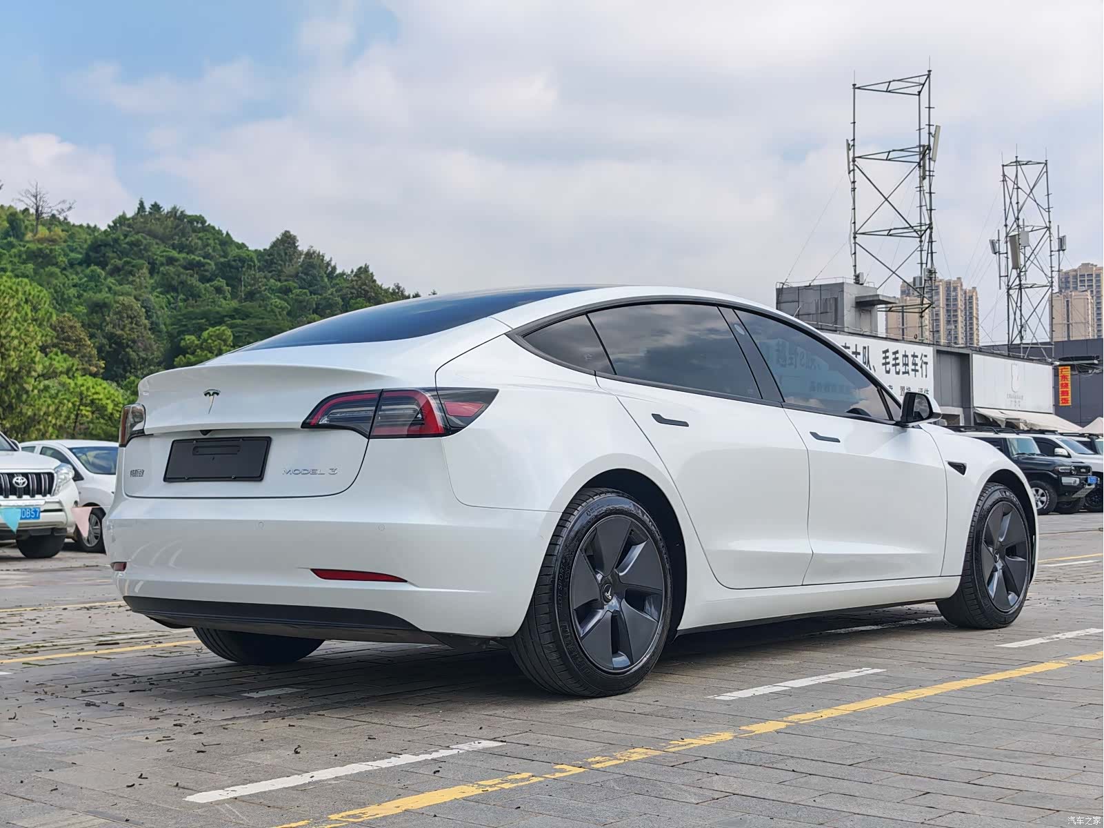 Tesla Model 3, 2022 17