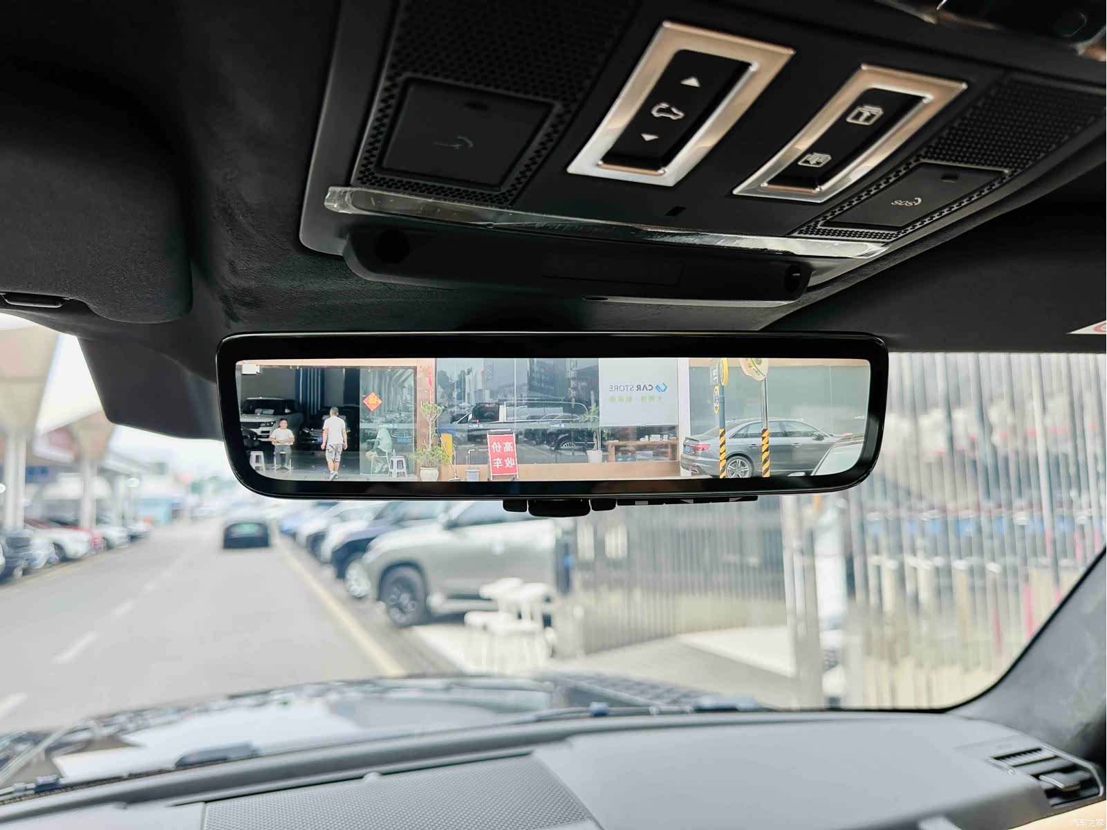 Land Rover Defender, 2025 15