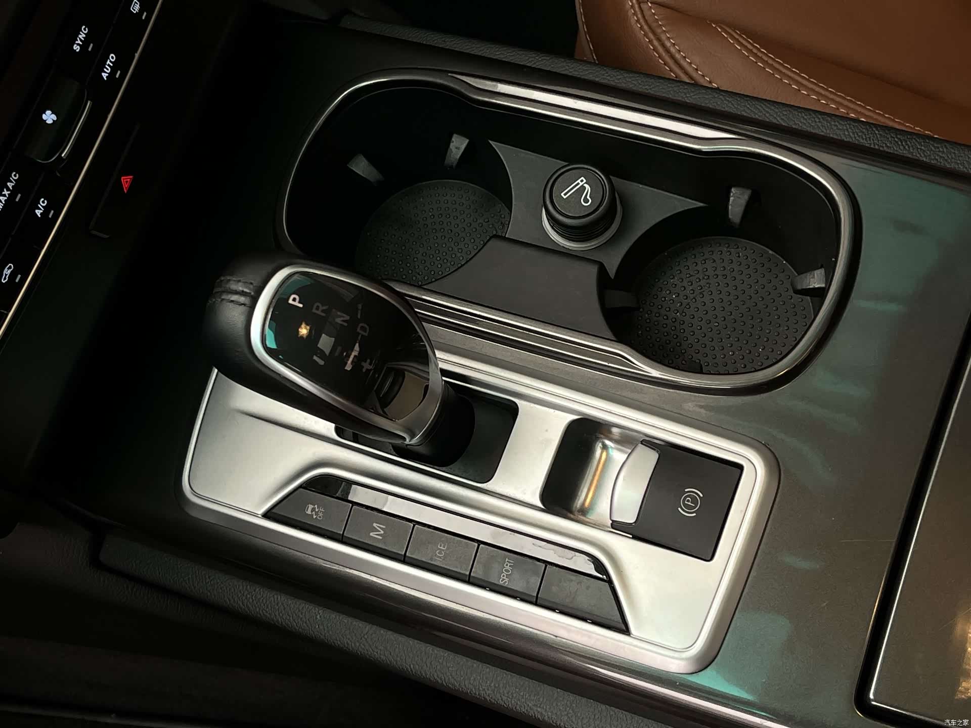 Maserati Ghibli, 2015 16