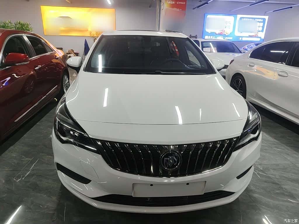 Buick Verano, 2018 3