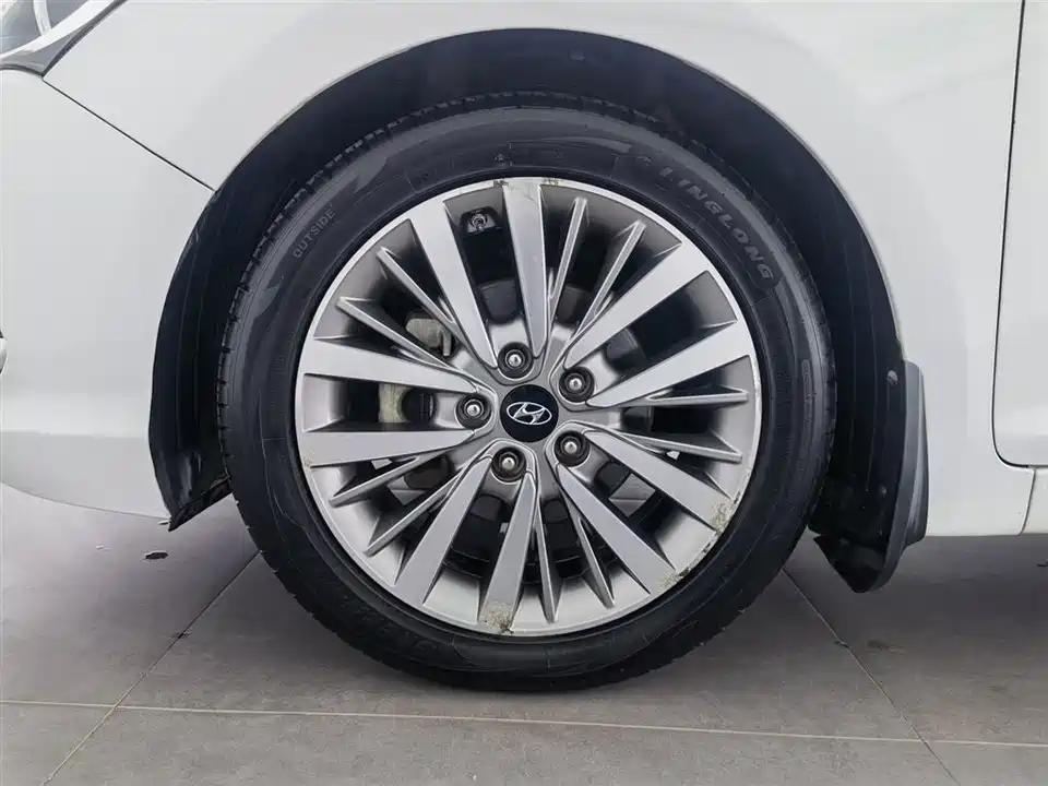 Hyundai Name picture