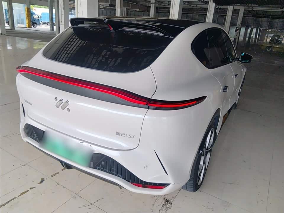 IM Motors Zhiji LS7 IM Motors Zhiji LS7