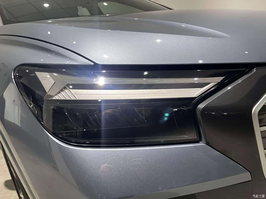 Audi Q4 e-tron, 2025 17