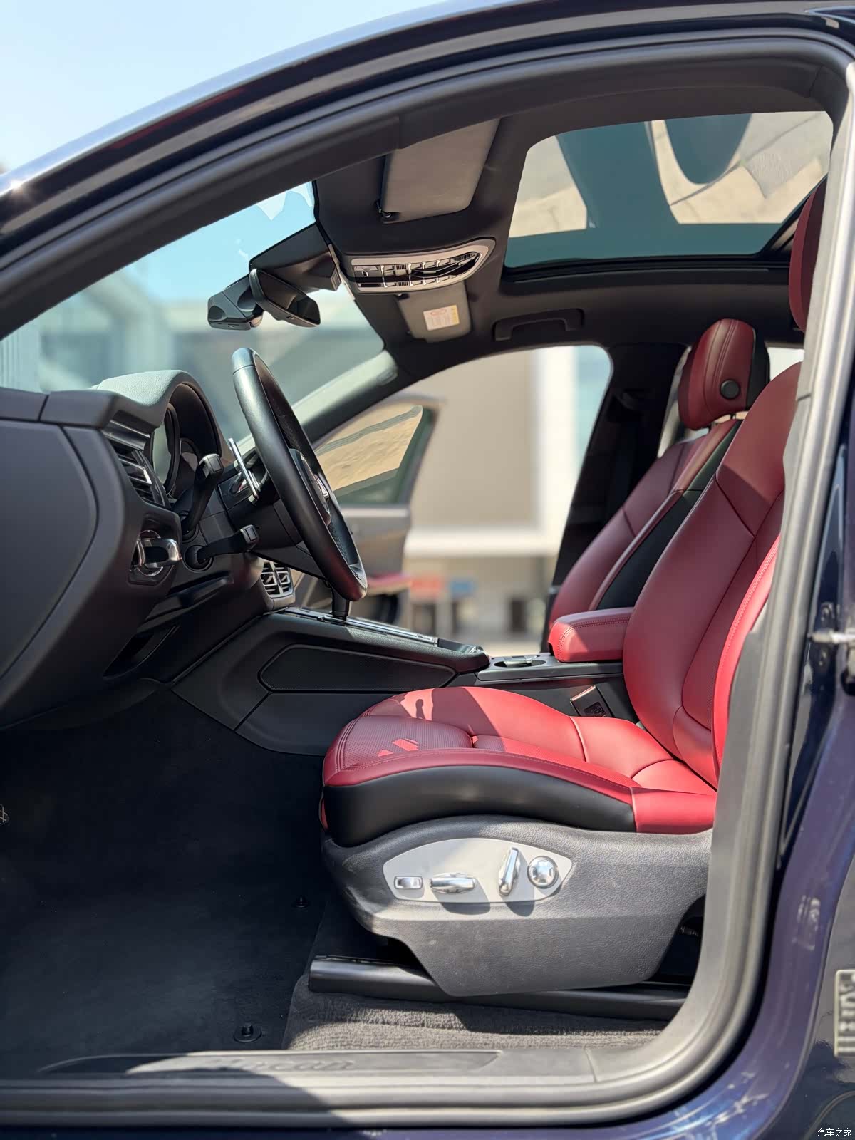 Porsche Macan, 2022 9