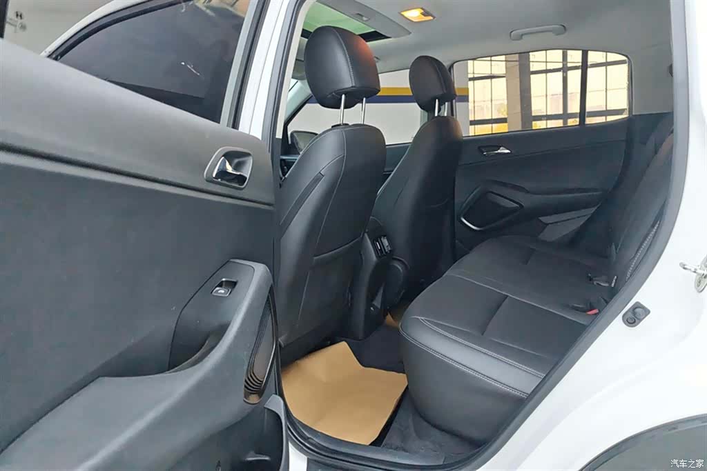 Hyundai ix35, 2022 11