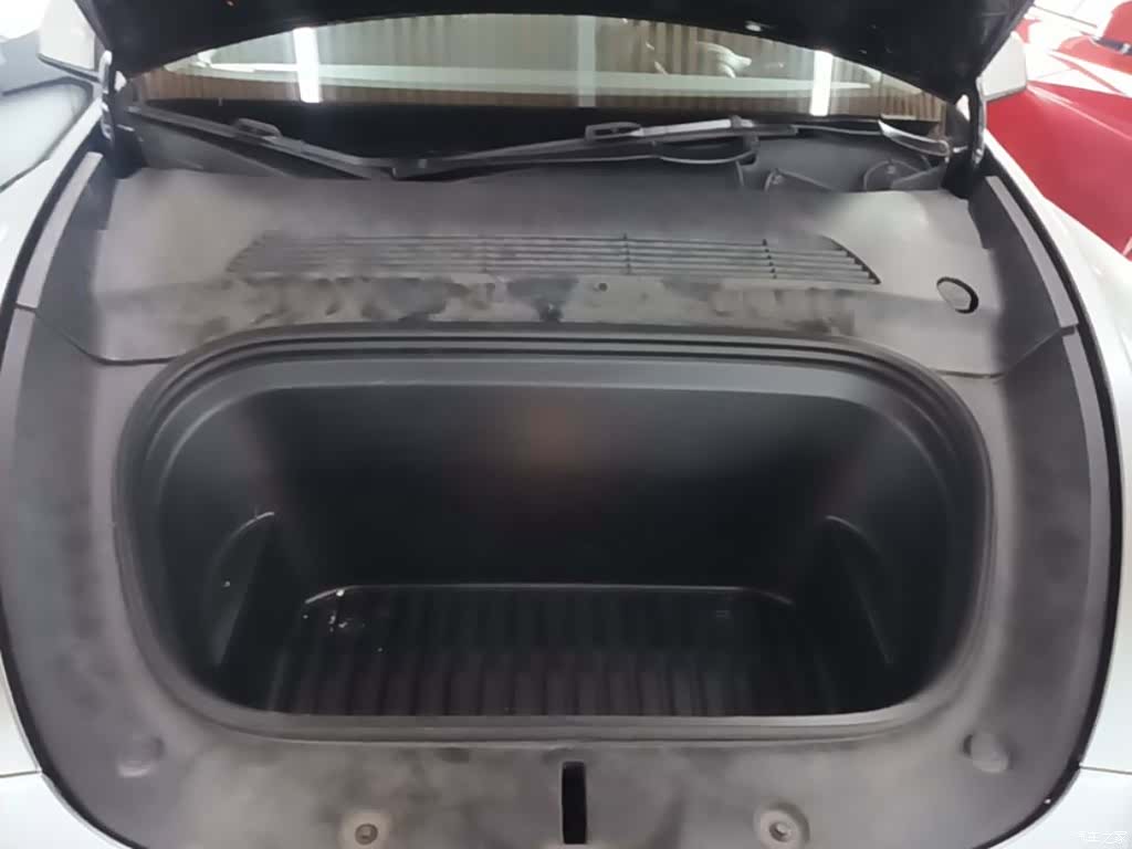 Tesla Model Y, 2022 20