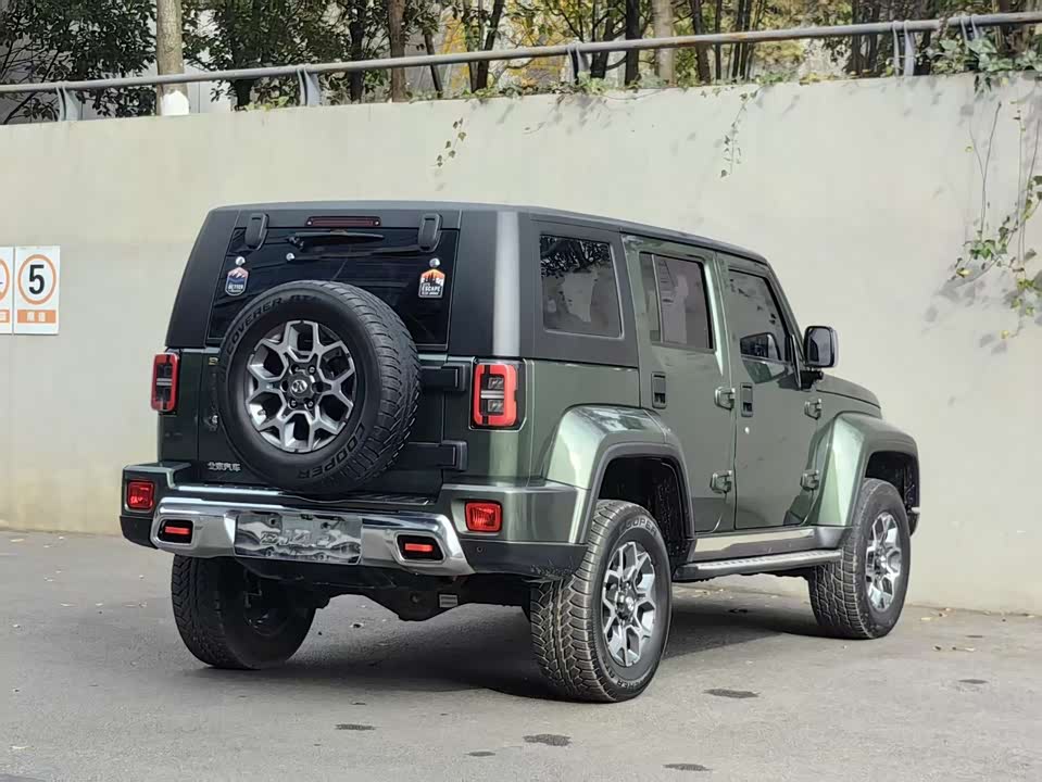 Beijing BJ40