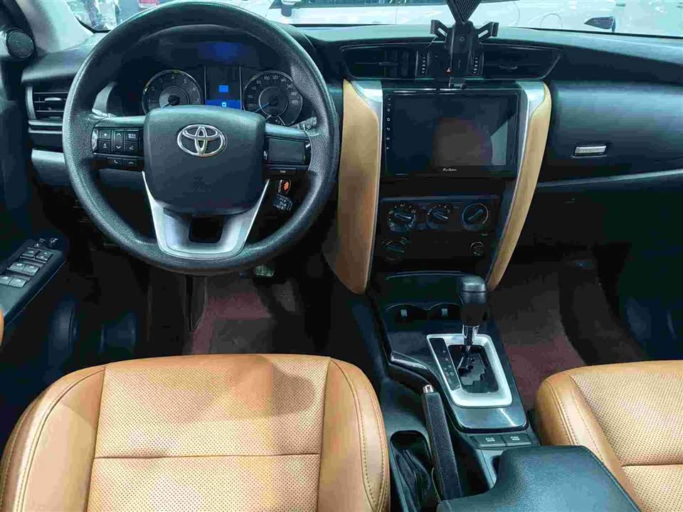 Toyota Fortuner