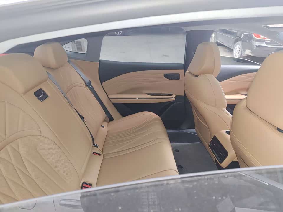 Geely Galaxy Galaxy Sparkle 8