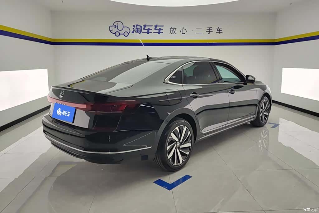 Volkswagen Passat, 2025 3