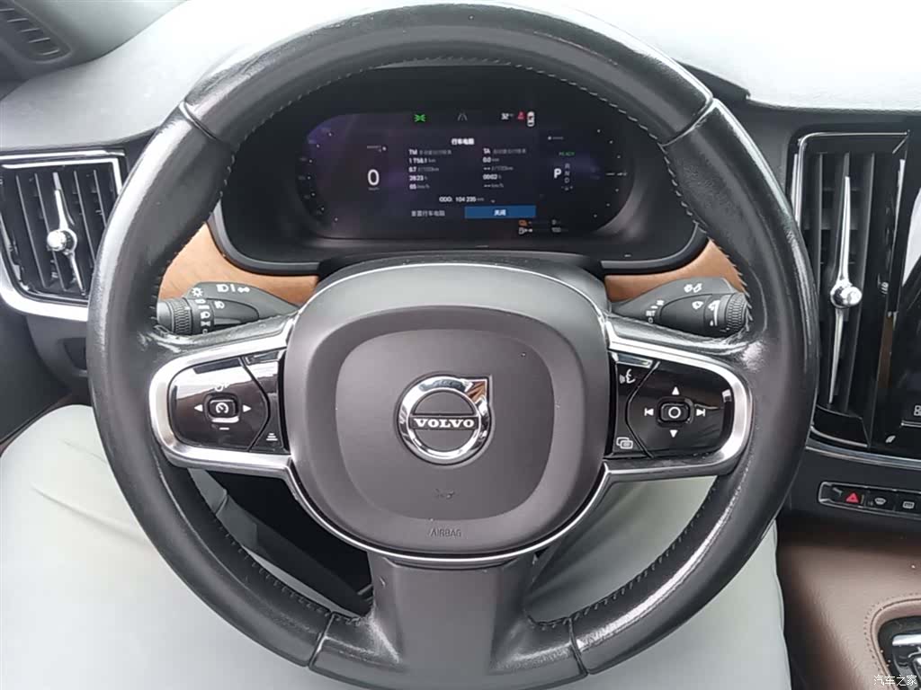Volvo S90, 2022 11