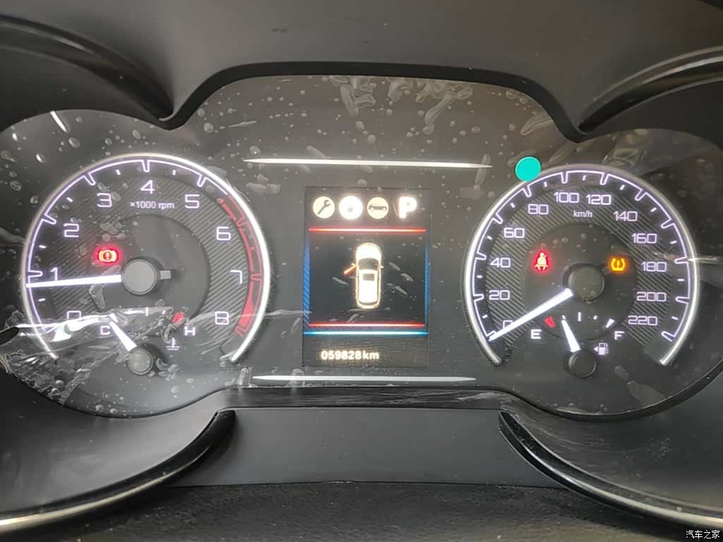 DongFeng AX7, 2018 12