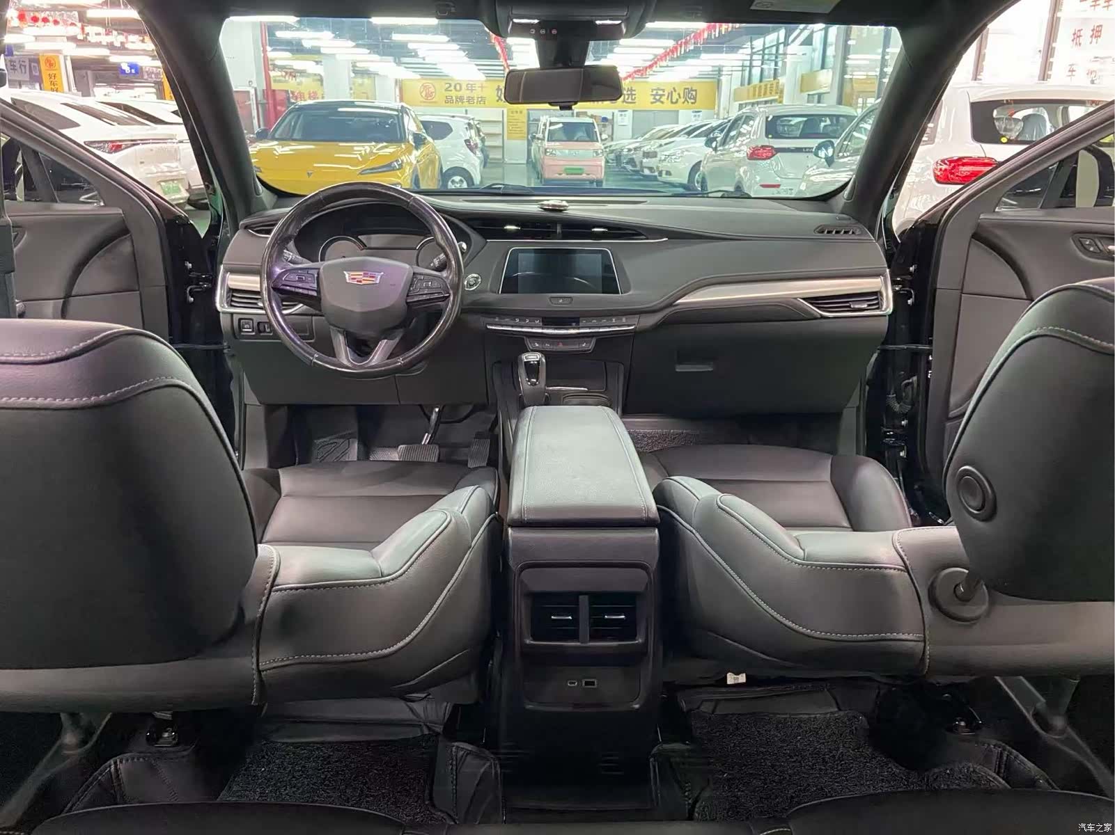 Cadillac XT4, 2019 8