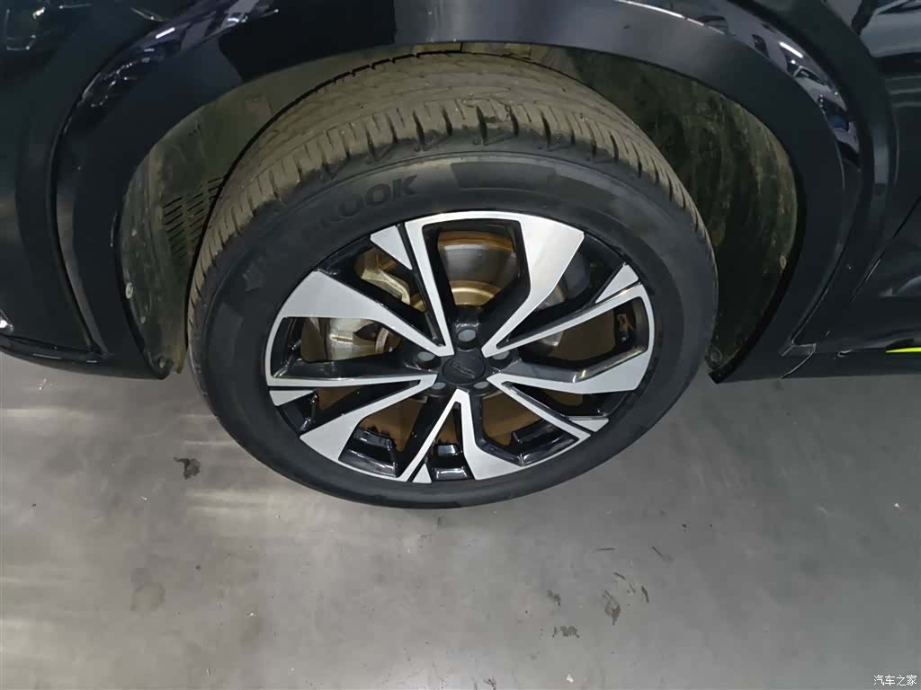 Geely Xingyue, 2022 25