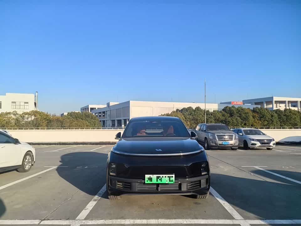 Li Auto Ideal L8