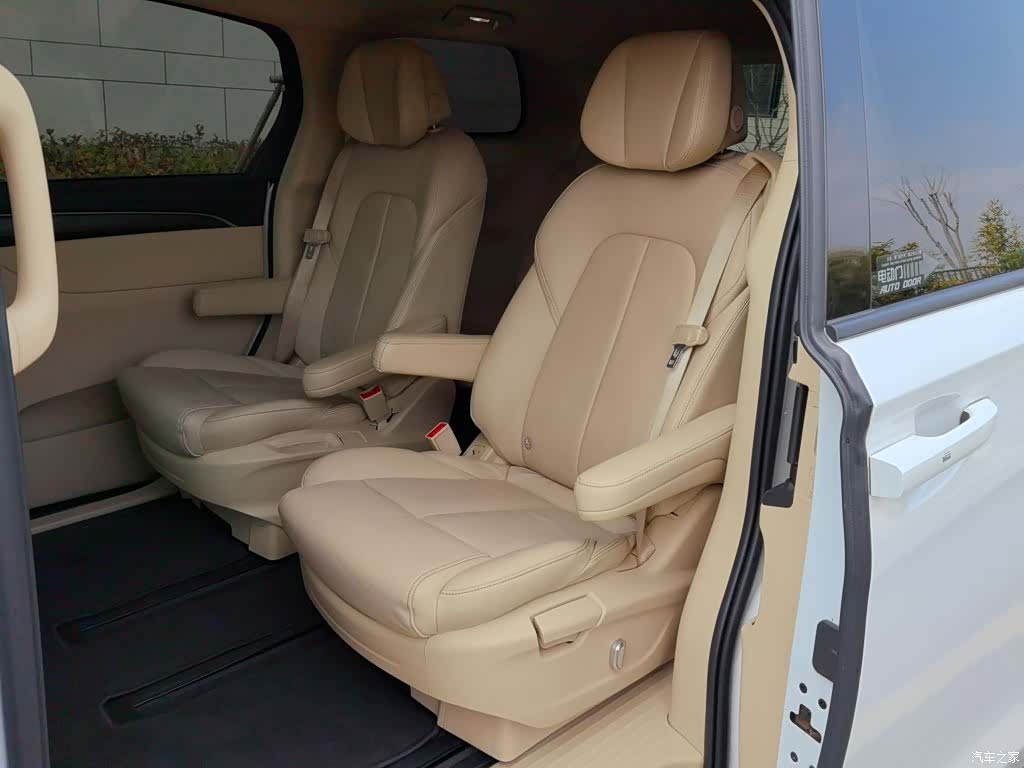 Buick GL8, 2022 12