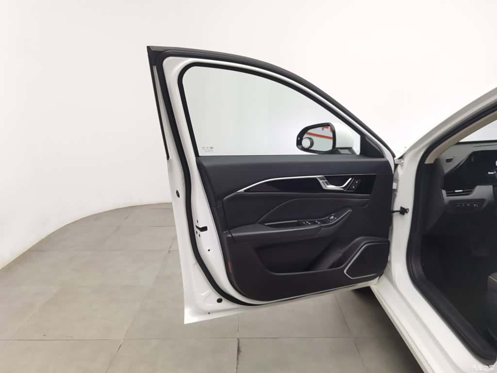 Bestune B70, 2022 8