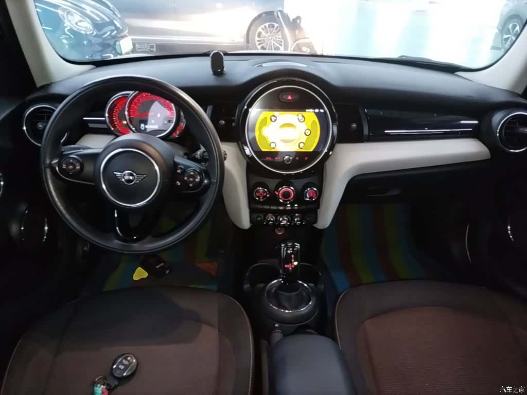 Mini ONE, 2020 10
