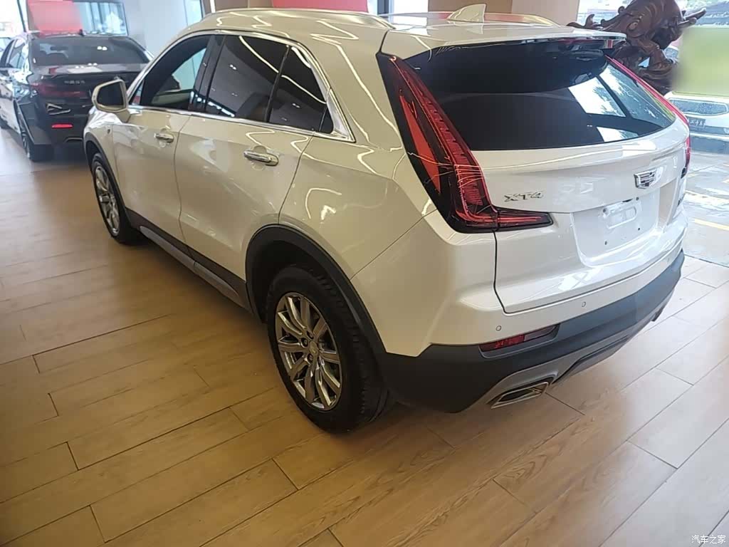 Cadillac XT4, 2021 все фото