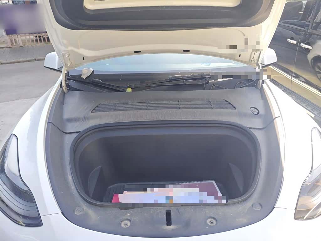 Tesla Model Y, 2021 11