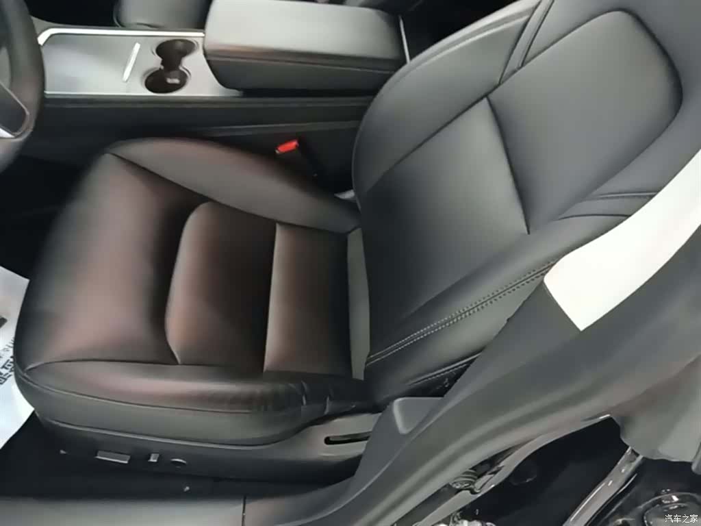 Tesla Model 3, 2023 15