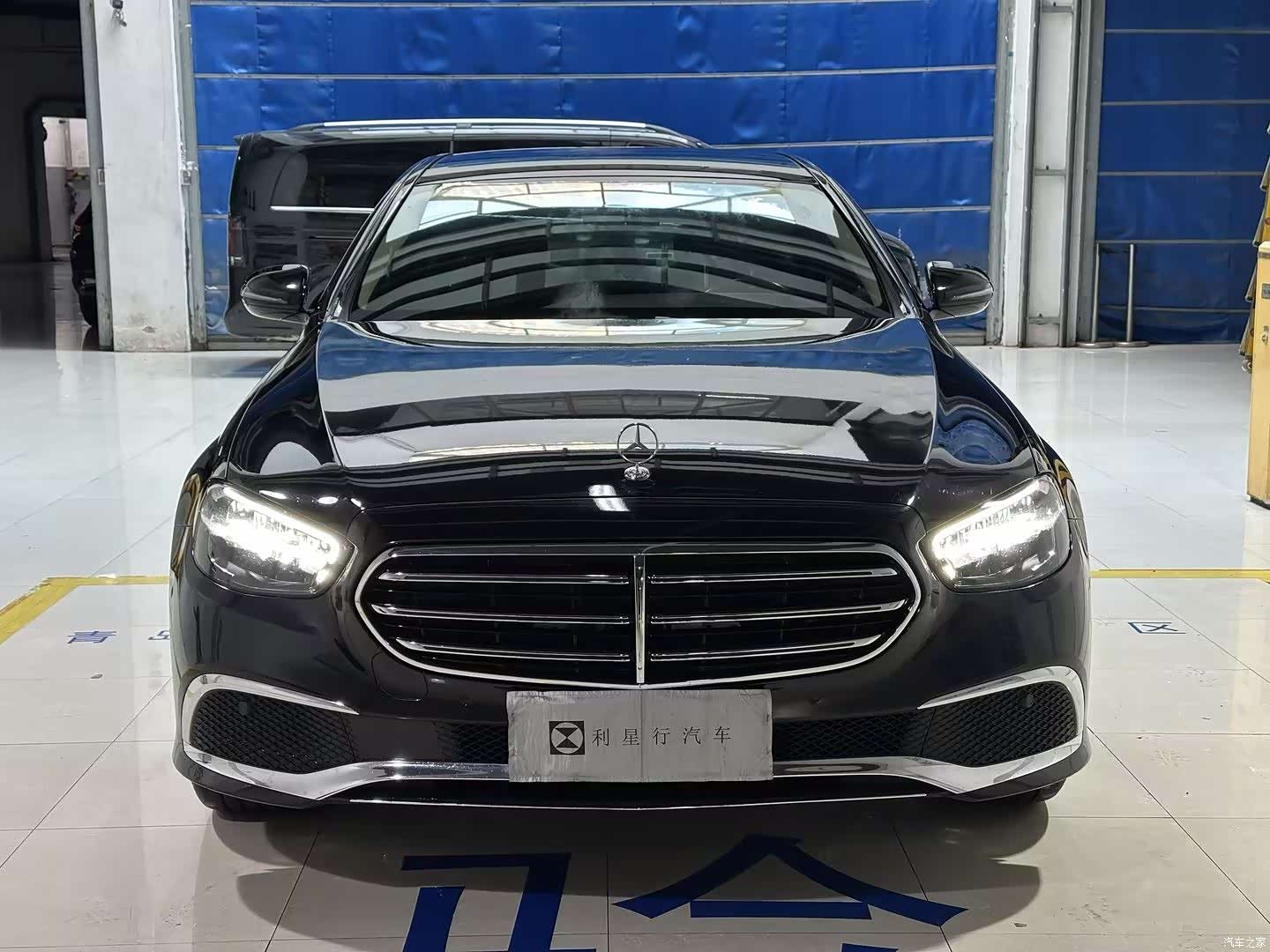 Mercedes-Benz E-Class, 2023 3