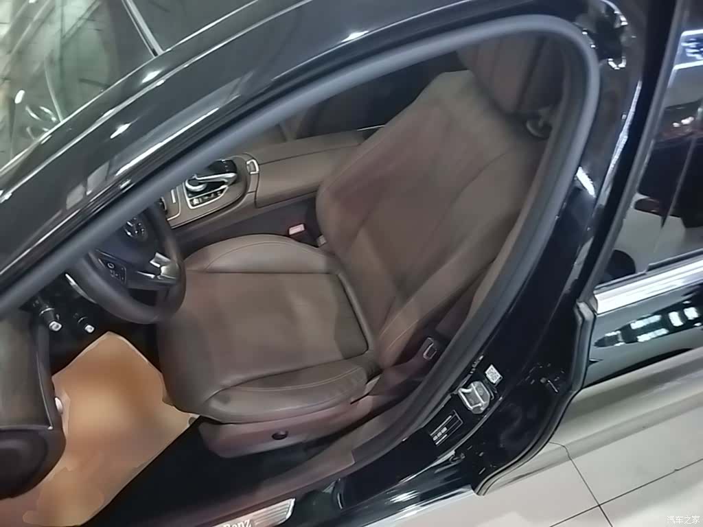 Mercedes-Benz E-Class, 2018 15