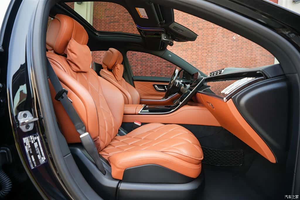 Maybach S-Class, 2023 7