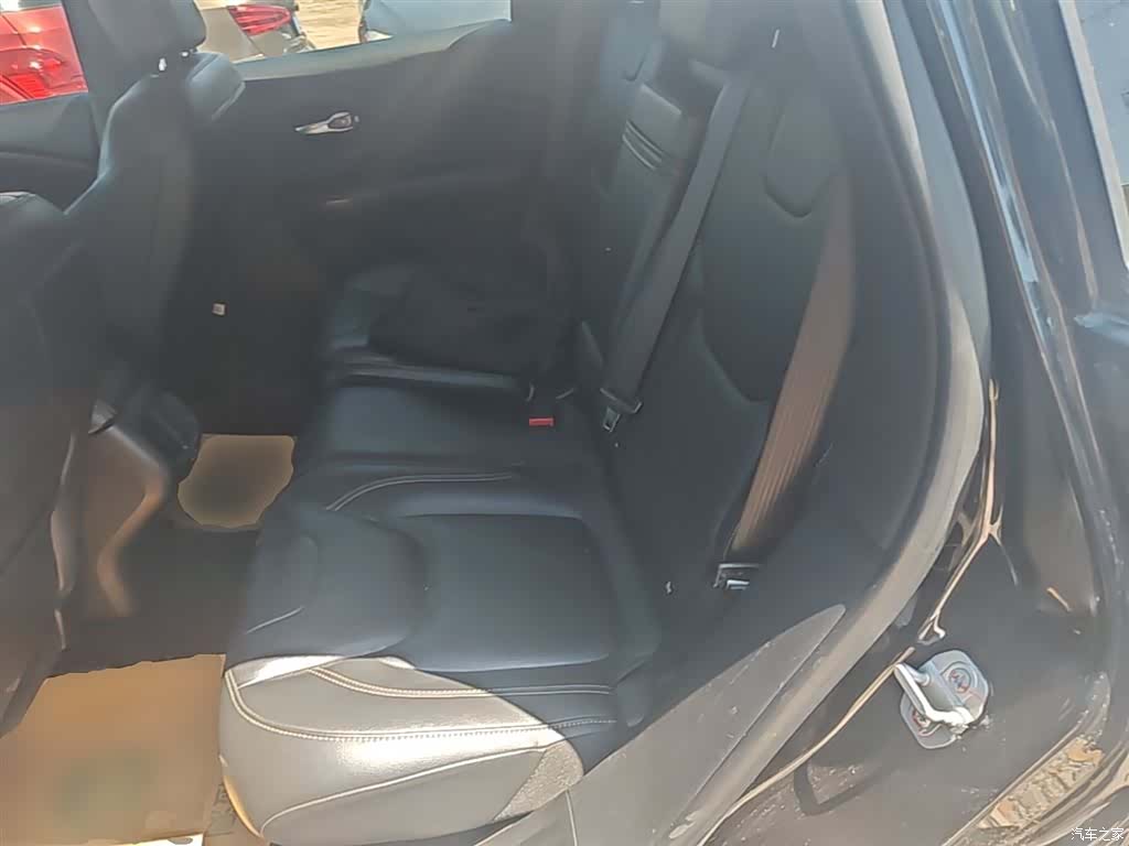 Jeep Cherokee, 2017 17