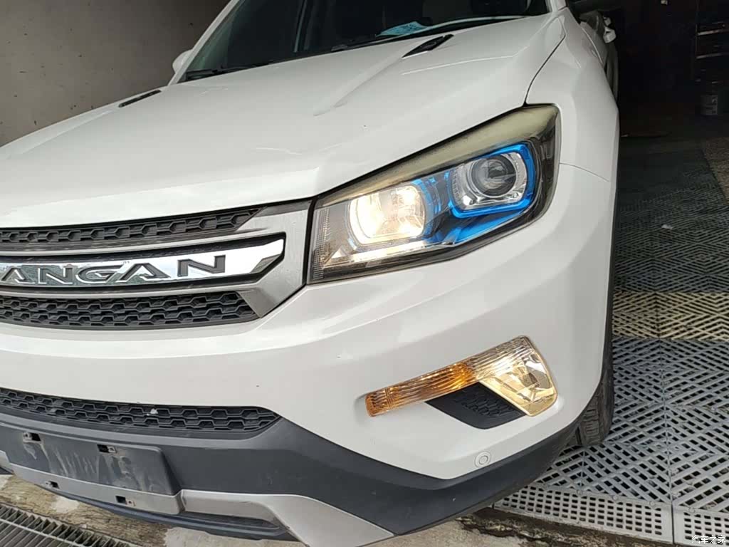 Changan CS75, 2015 24
