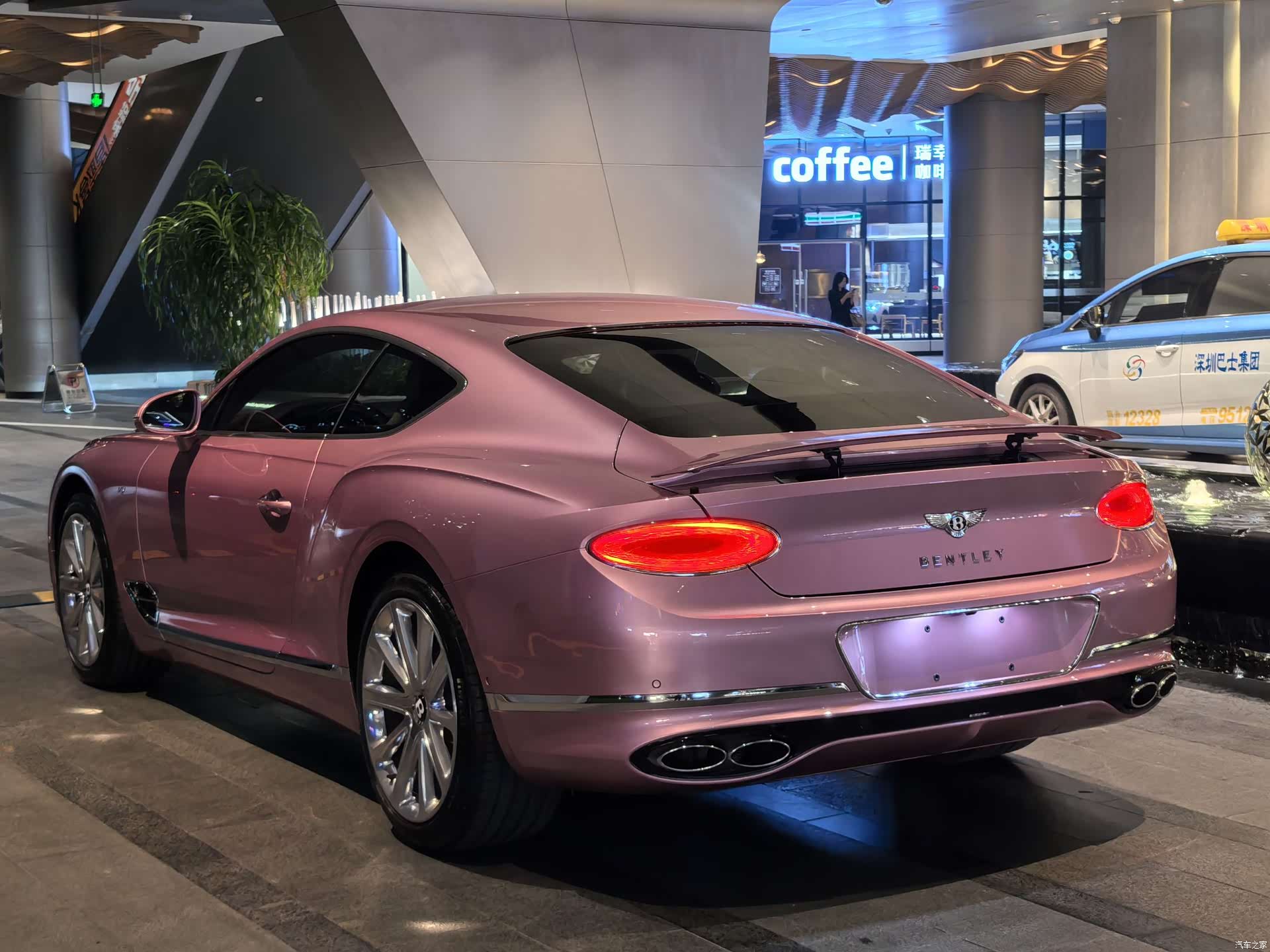 Bentley Continental GT, 2021 4