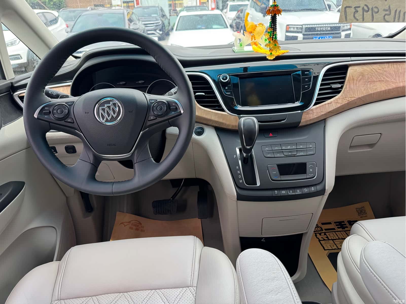 Buick GL8, 2017 8