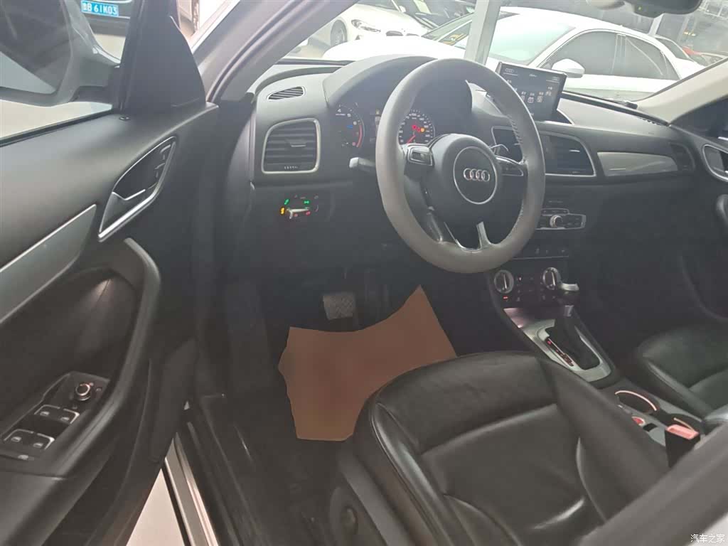 Audi Q3, 2015 16