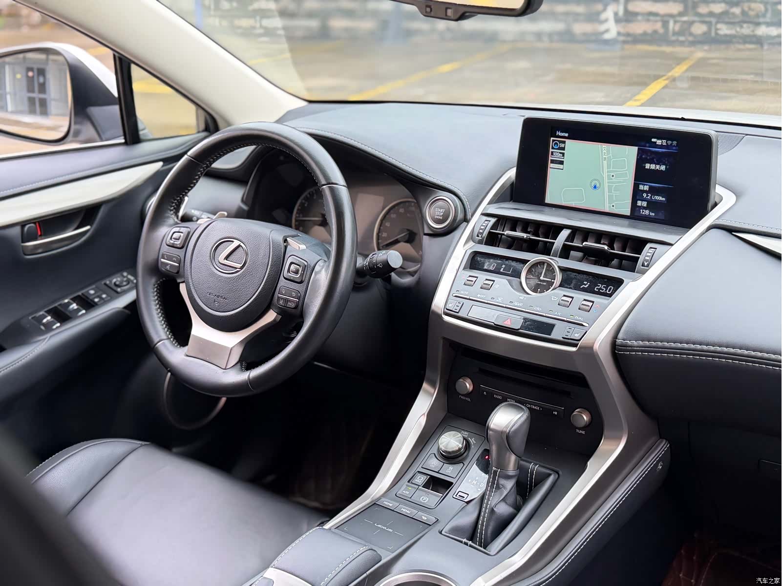 Lexus NX, 2021 14