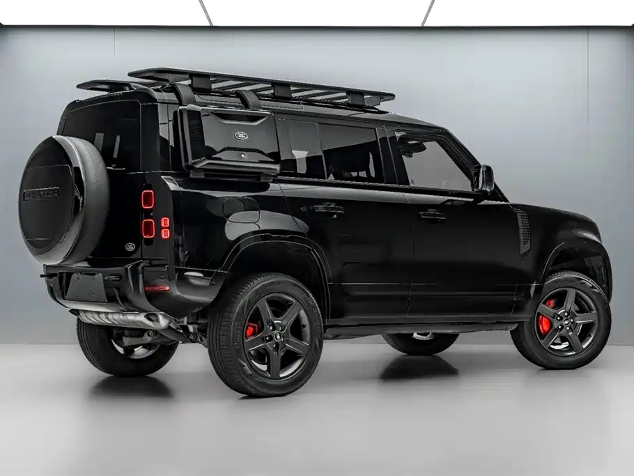 Land Rover guard