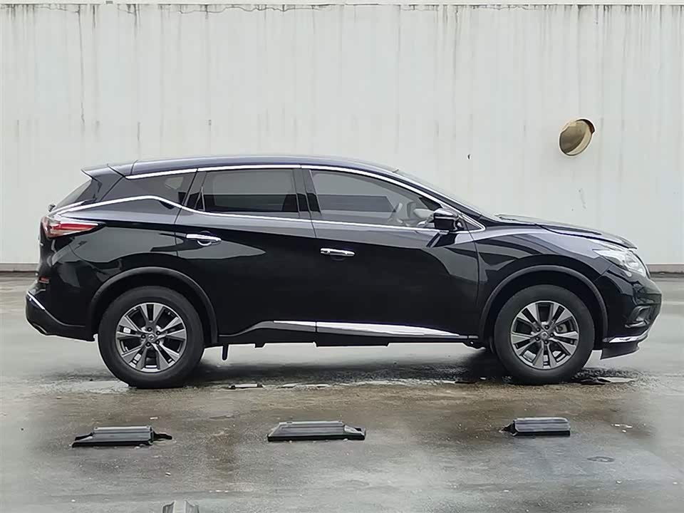 Nissan Loulan Nissan Loulan