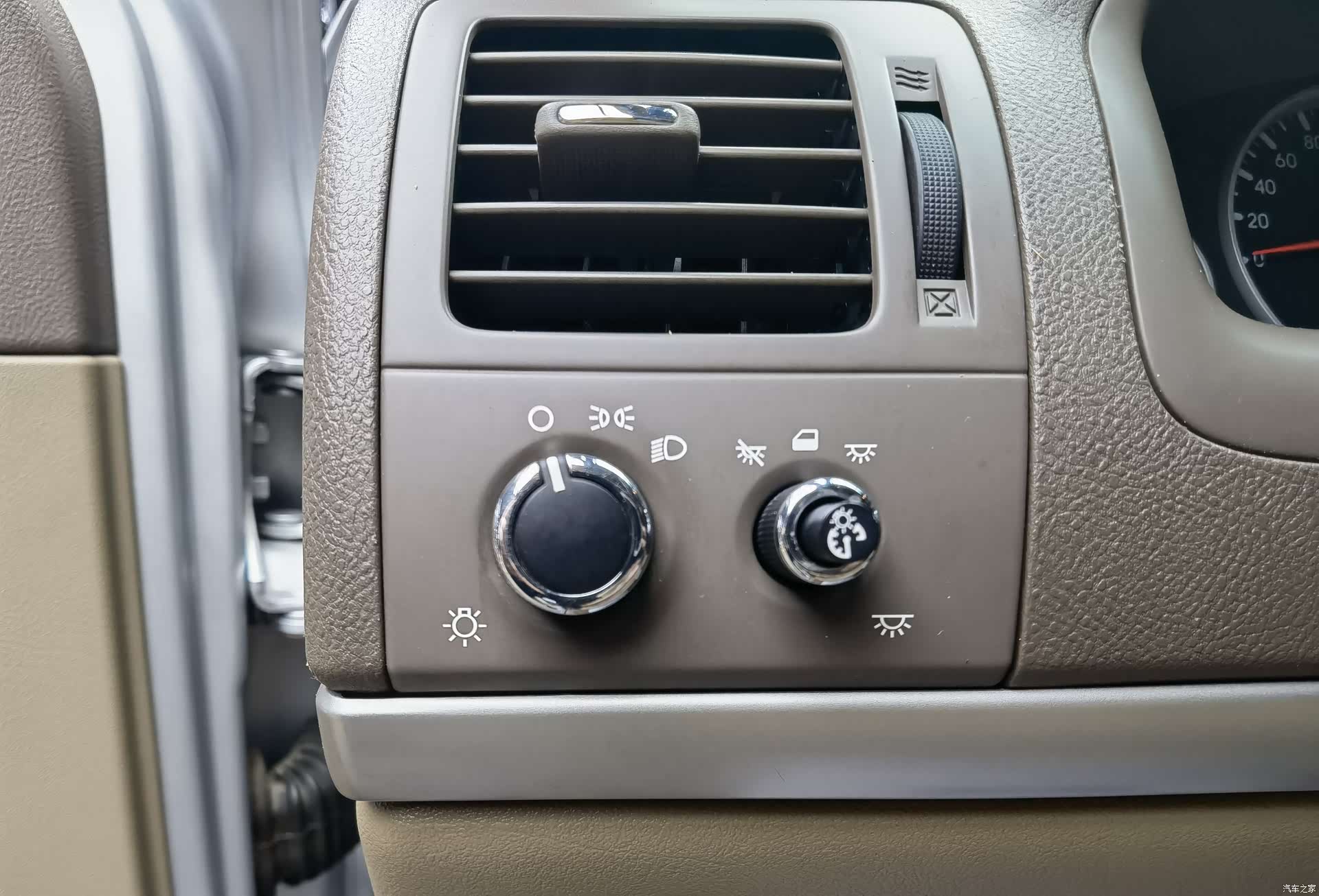 Buick GL8, 2016 14