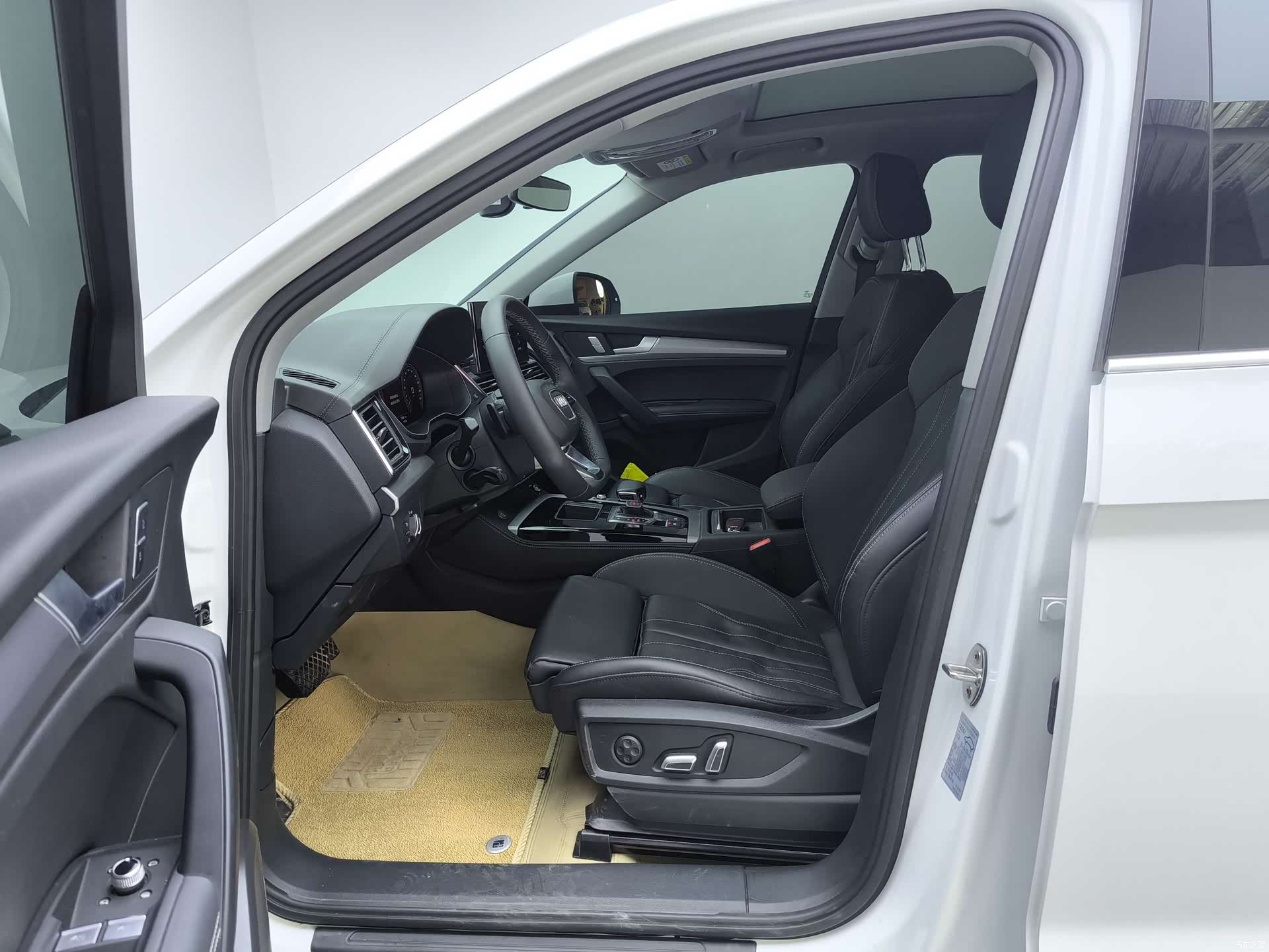 Audi Q5L, 2023 7