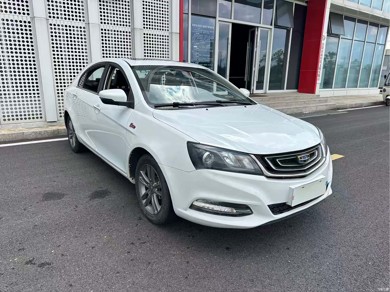 Geely Emgrand, 2017 22