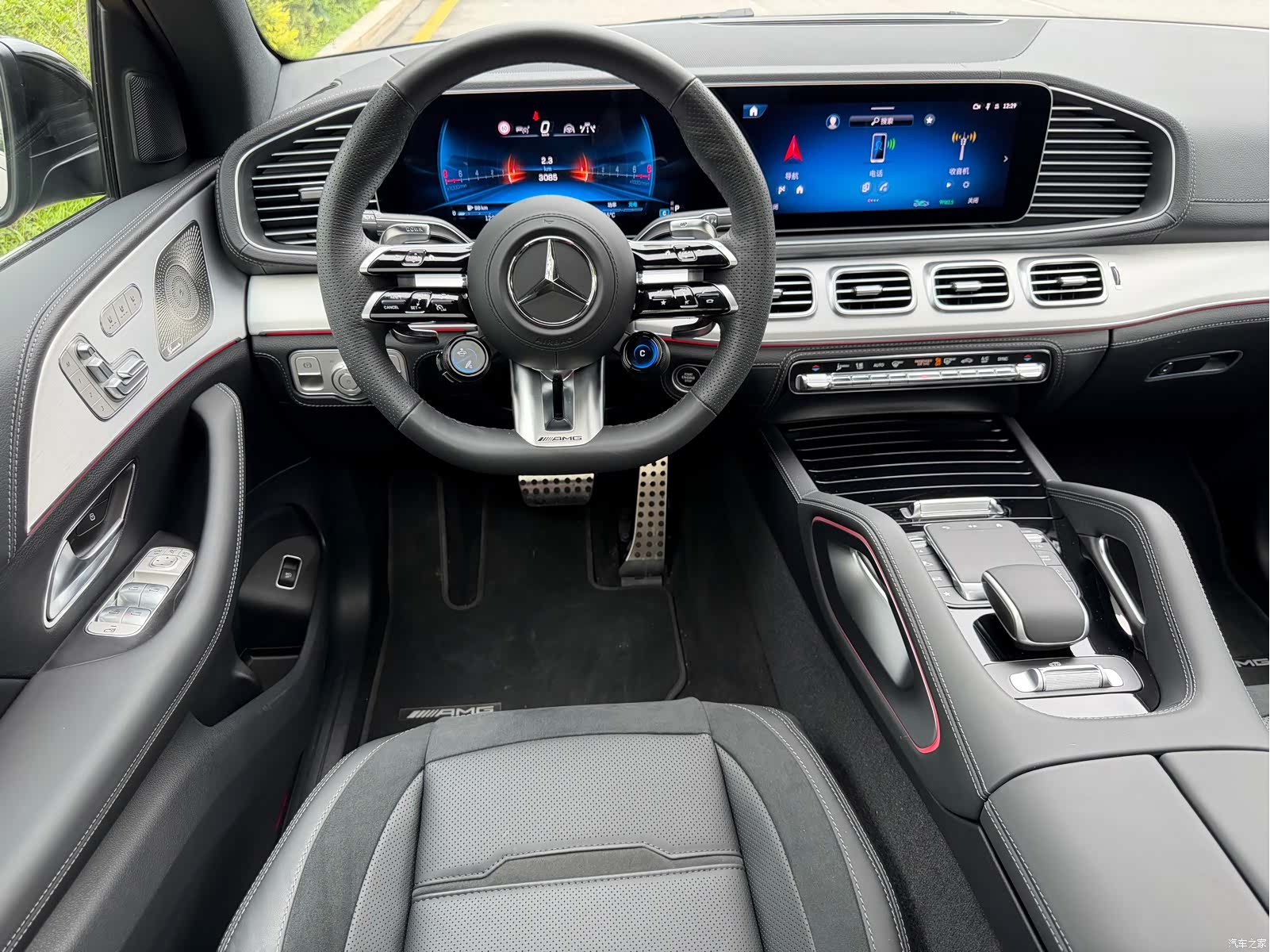 Mercedes-Benz GLE, 2025 8