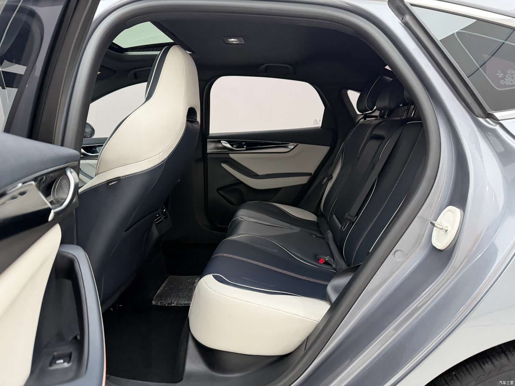 BYD Qin, 2022 17