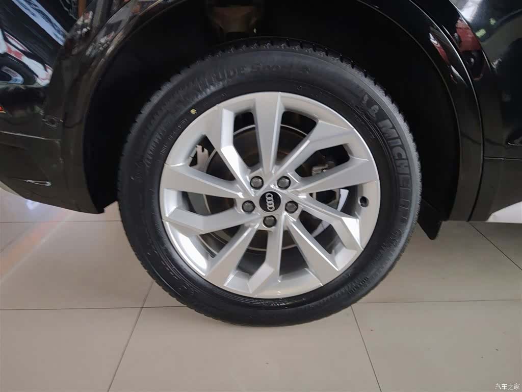 Audi Q5L, 2022 24