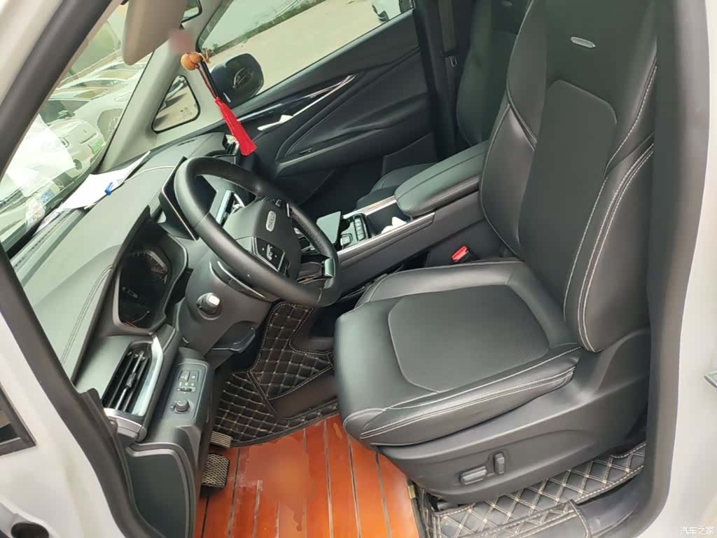 Maxus G50, 2025 15