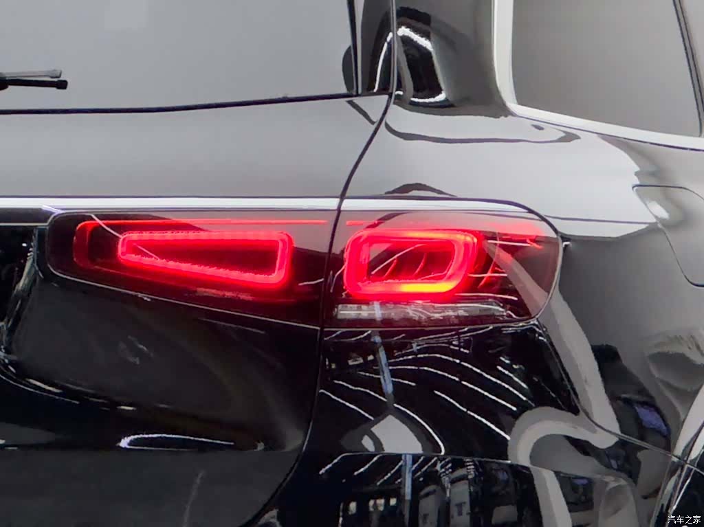 Maybach GLS, 2023 21