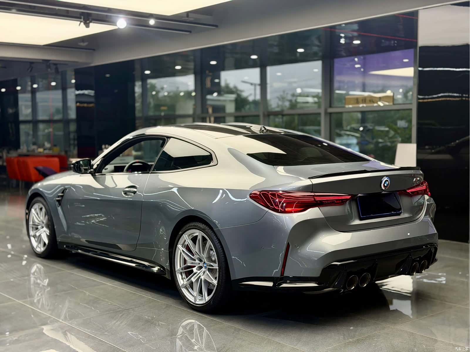 BMW M4, 2025 все фото